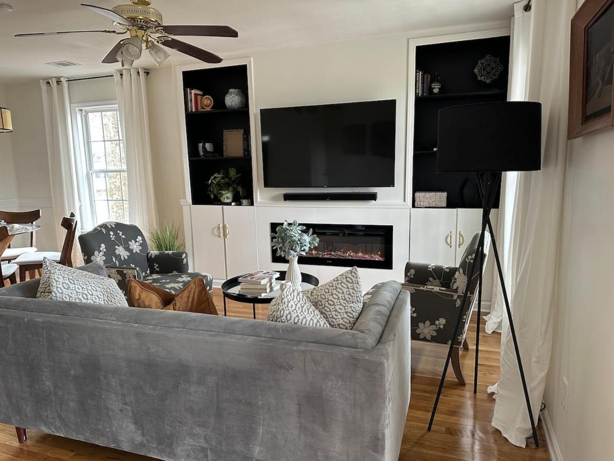 Vine City Home - Duplex - 3 Mins From Gwcc & Mercedes- Benz Stadium Атланта Номер фото
