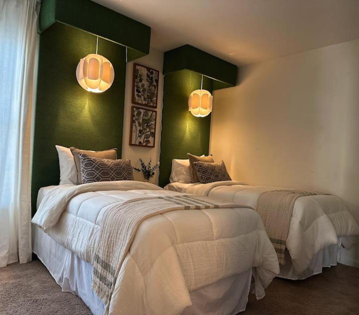 Vine City Home - Duplex - 3 Mins From Gwcc & Mercedes- Benz Stadium Атланта Экстерьер фото